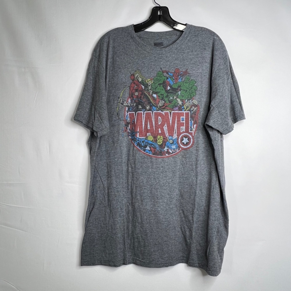 Marvel Gray T Shirt‎ Mens 2XL Avengers Graphic Tee Comic Hulk Captain America